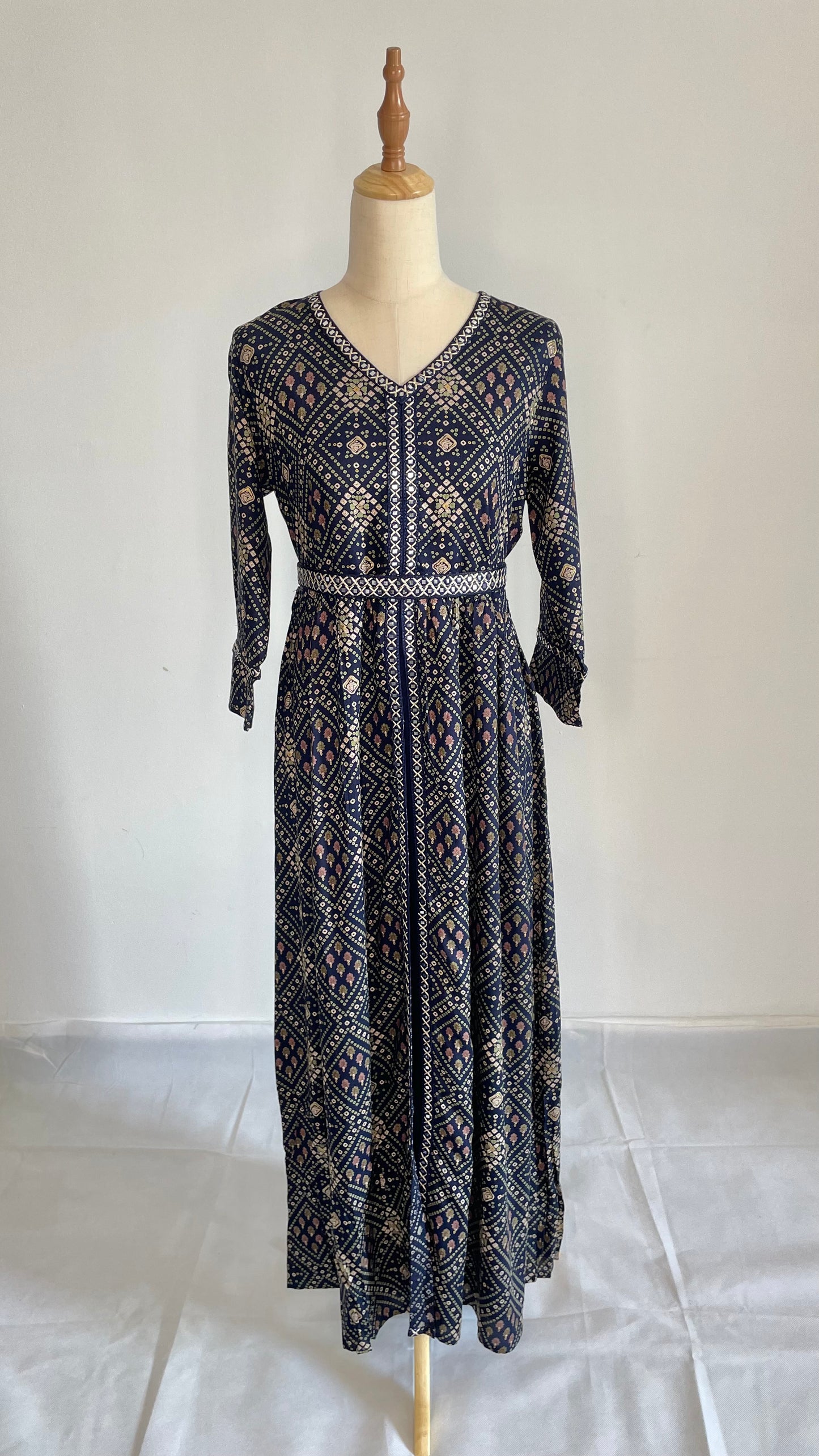 A-line dress with belt