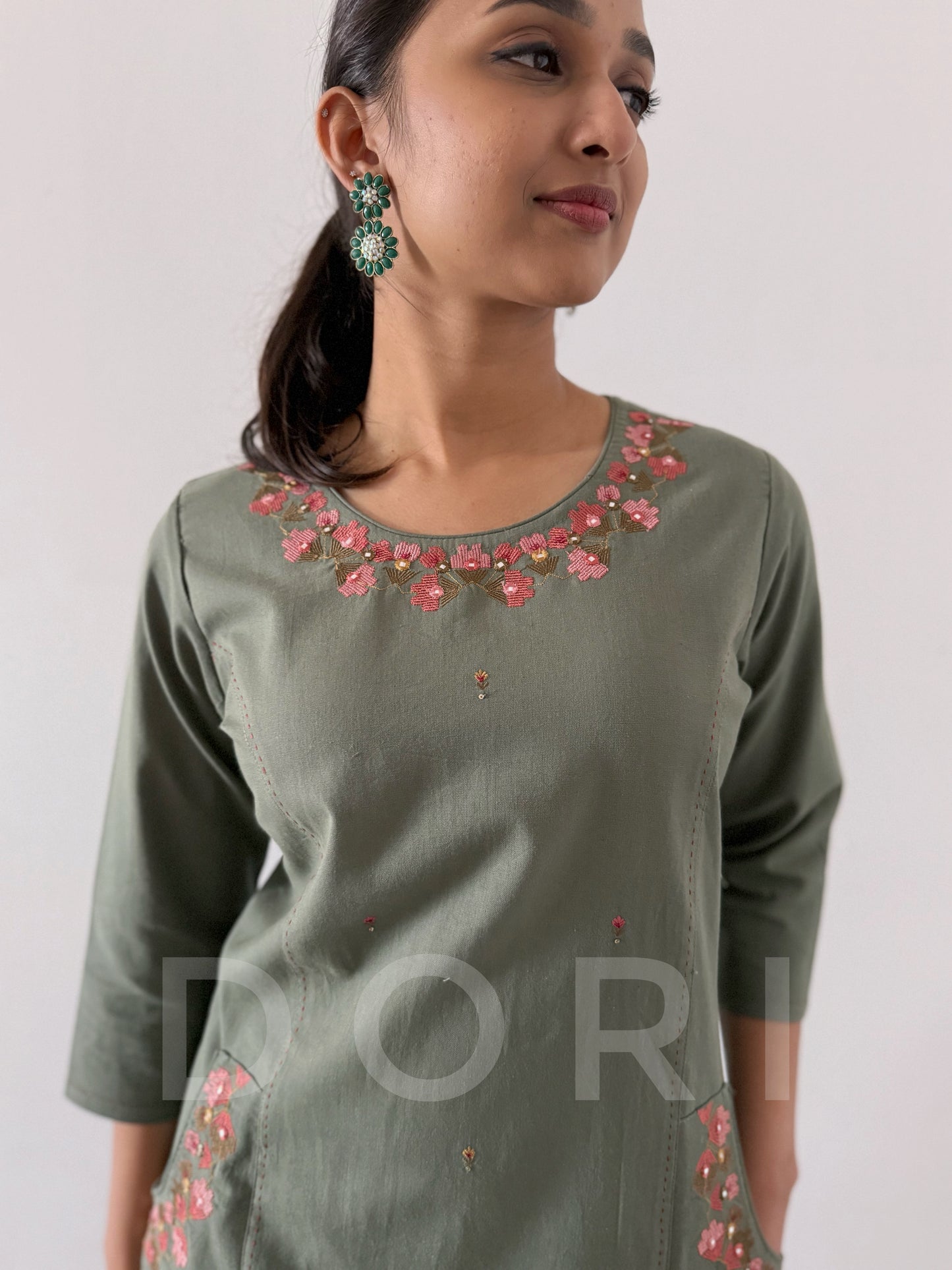 Advika pant set