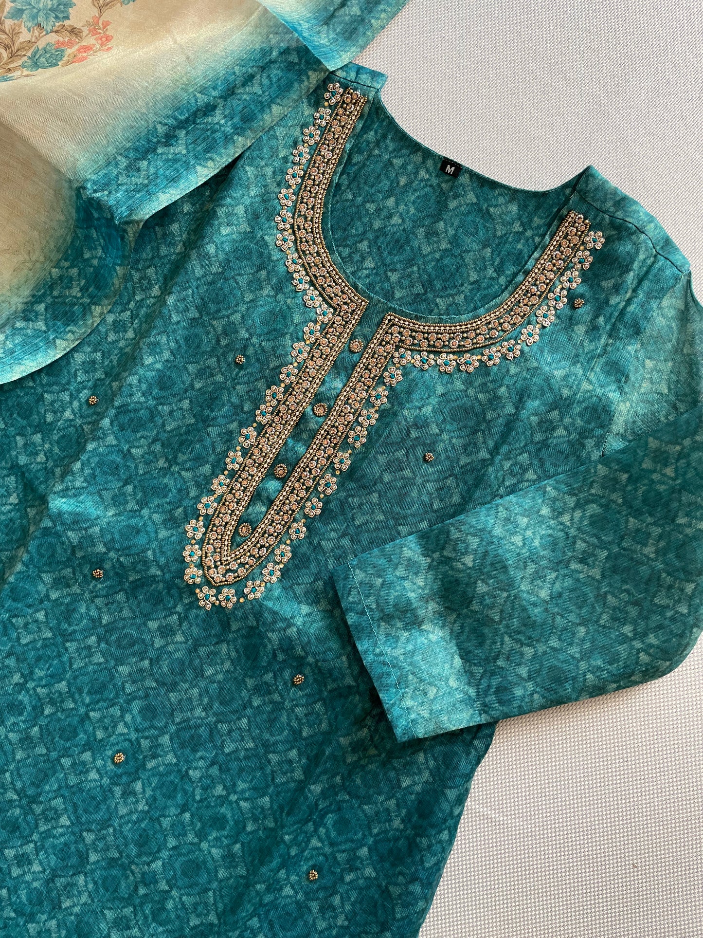 Tissue silk suit set