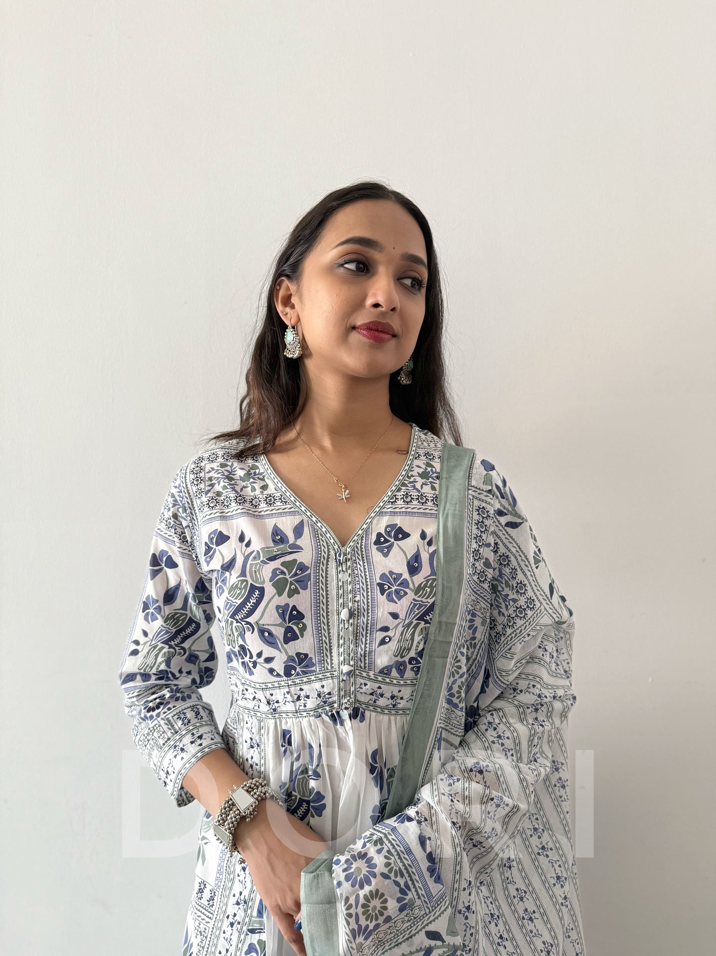 Renu suit set