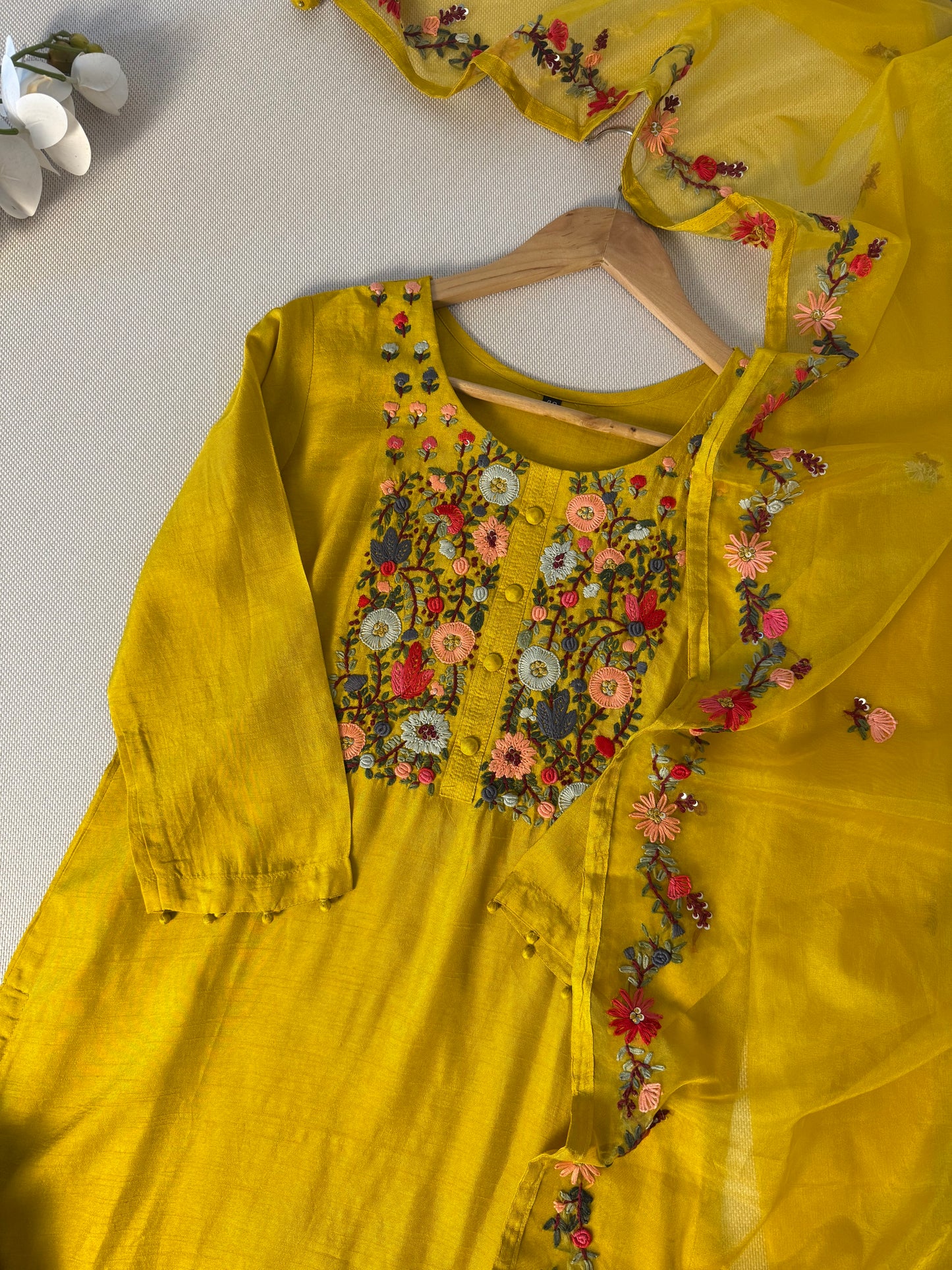 Shraddha Premium Dola silk suit