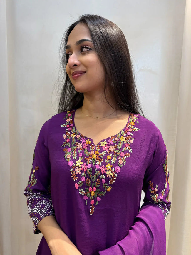 Tanya suit set Main Image