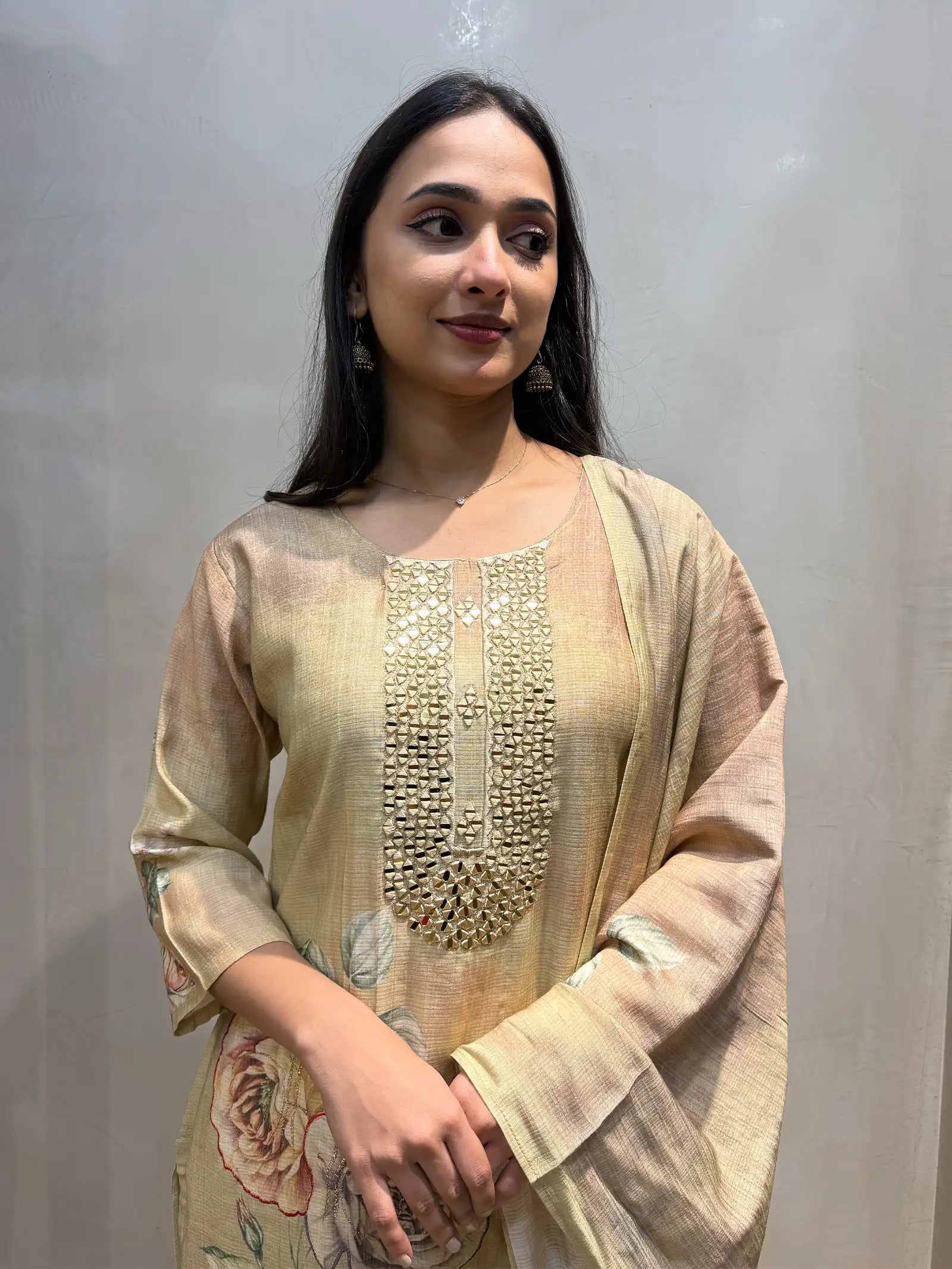 Paru suit set
