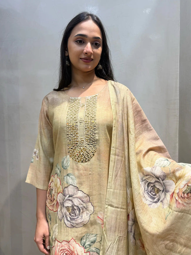 Paru suit set Main Image