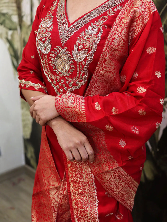Sindoor Dola Silk Suit Main Image