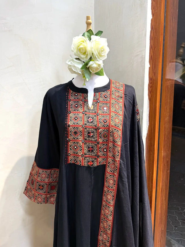 Serene suit set Main Image