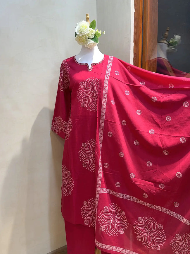 Bliss suit set Main Image