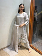 Dola silk handwork suit set