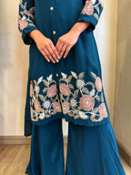 Riwayaat suit set
