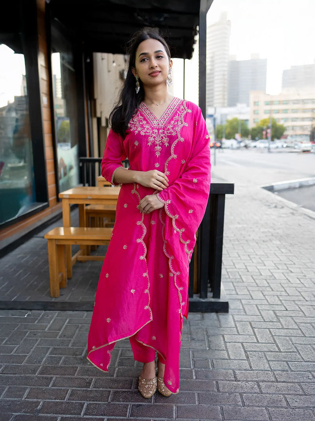 Gulabi Suit Set Main Image