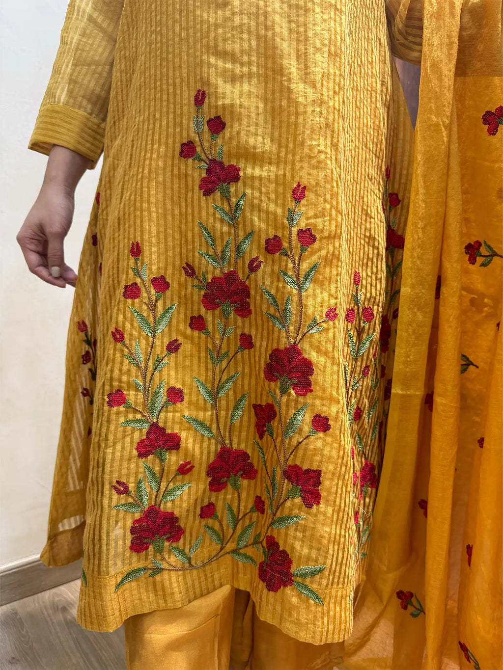 Mul chanderi suit set