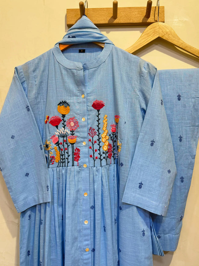 Feeding Friendly Suit Set Main Image