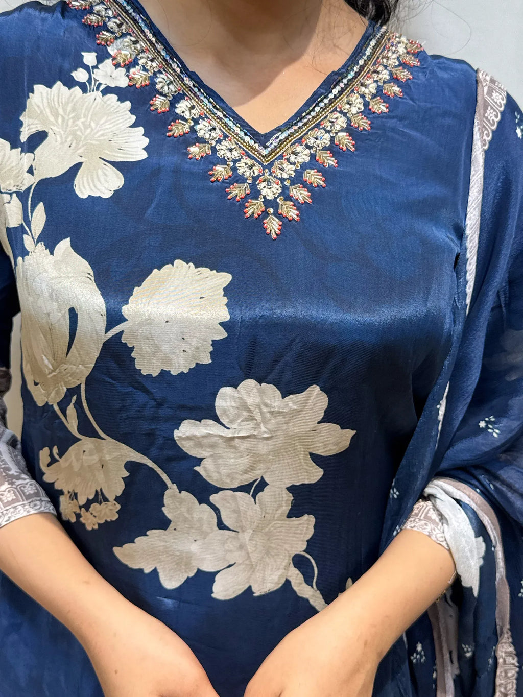Sonam Suit Set