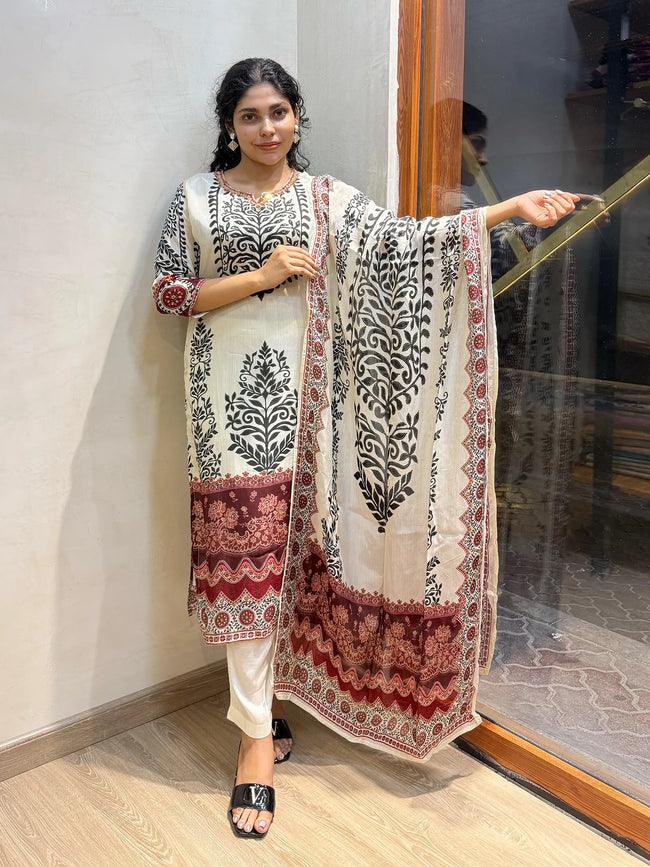 Sanam Suit Sets Hover Image