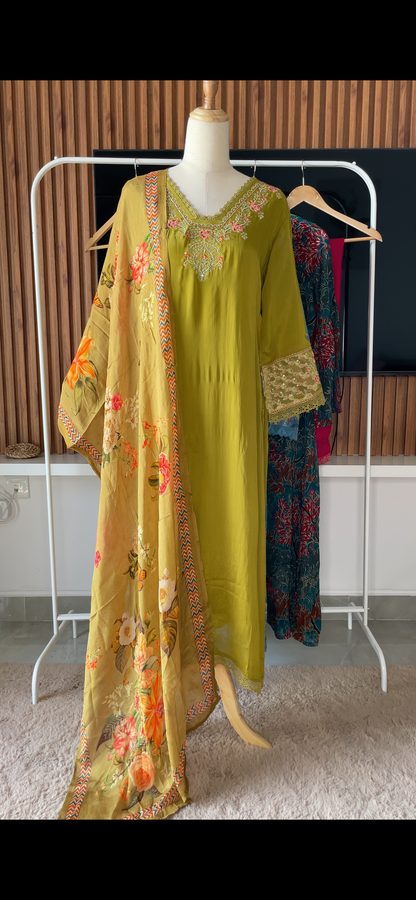Pure Chinnon suit set
