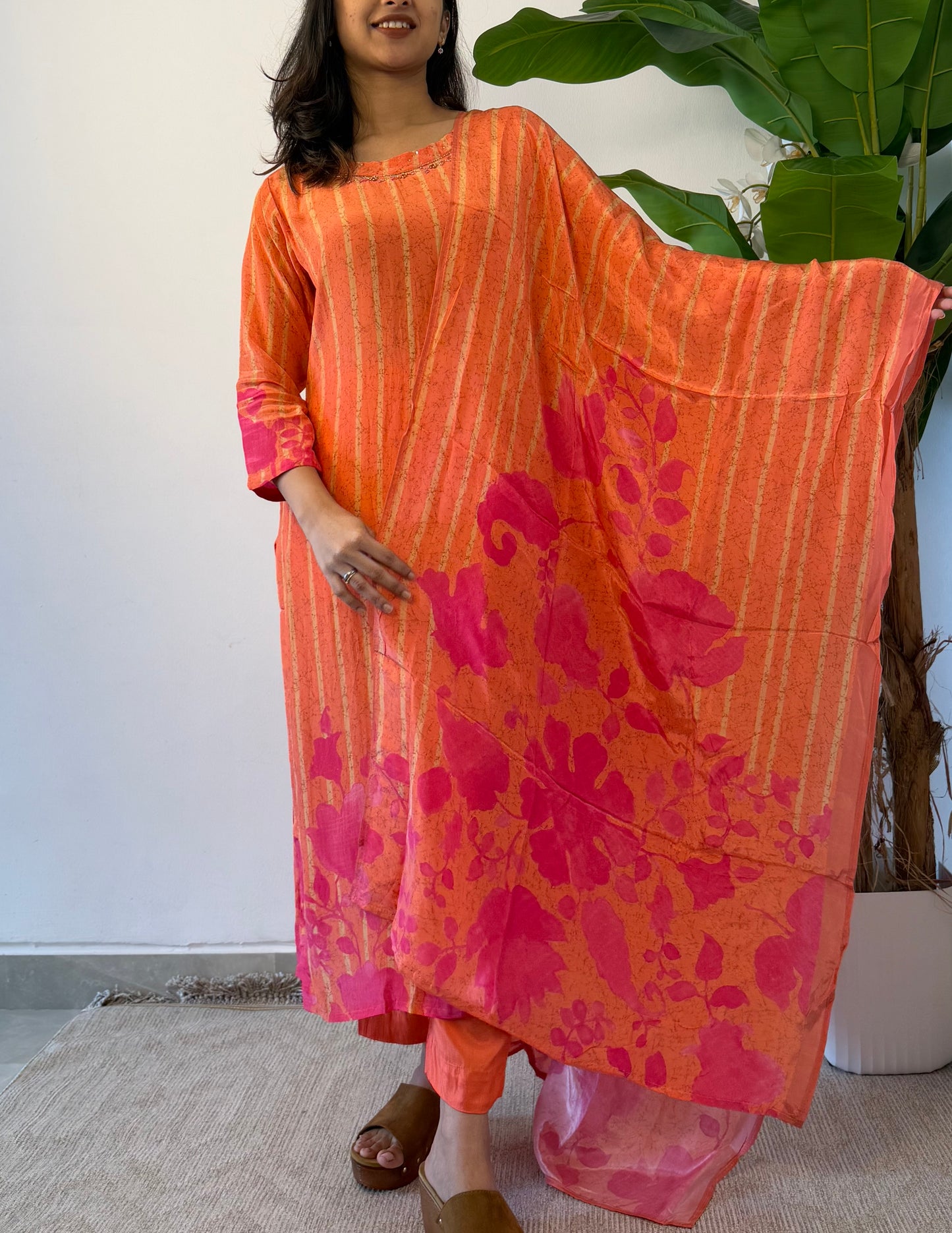 Noor Crepe silk suit