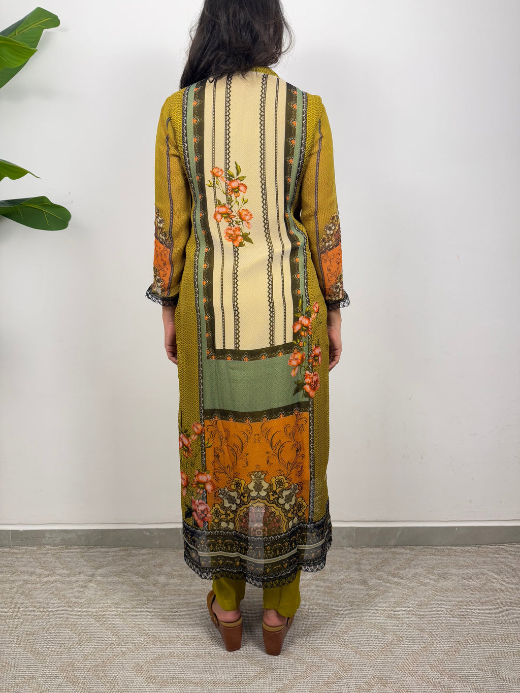 Hira Organza suit set