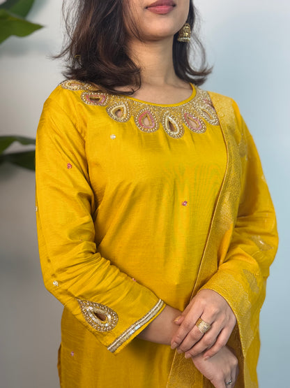 Heena premium Dola silk had work suit