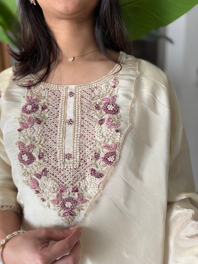 Ishq premium shimmer tissue suit Main Image