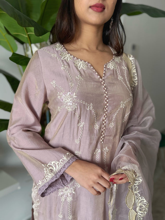 Haneen shimmer silk suit Main Image