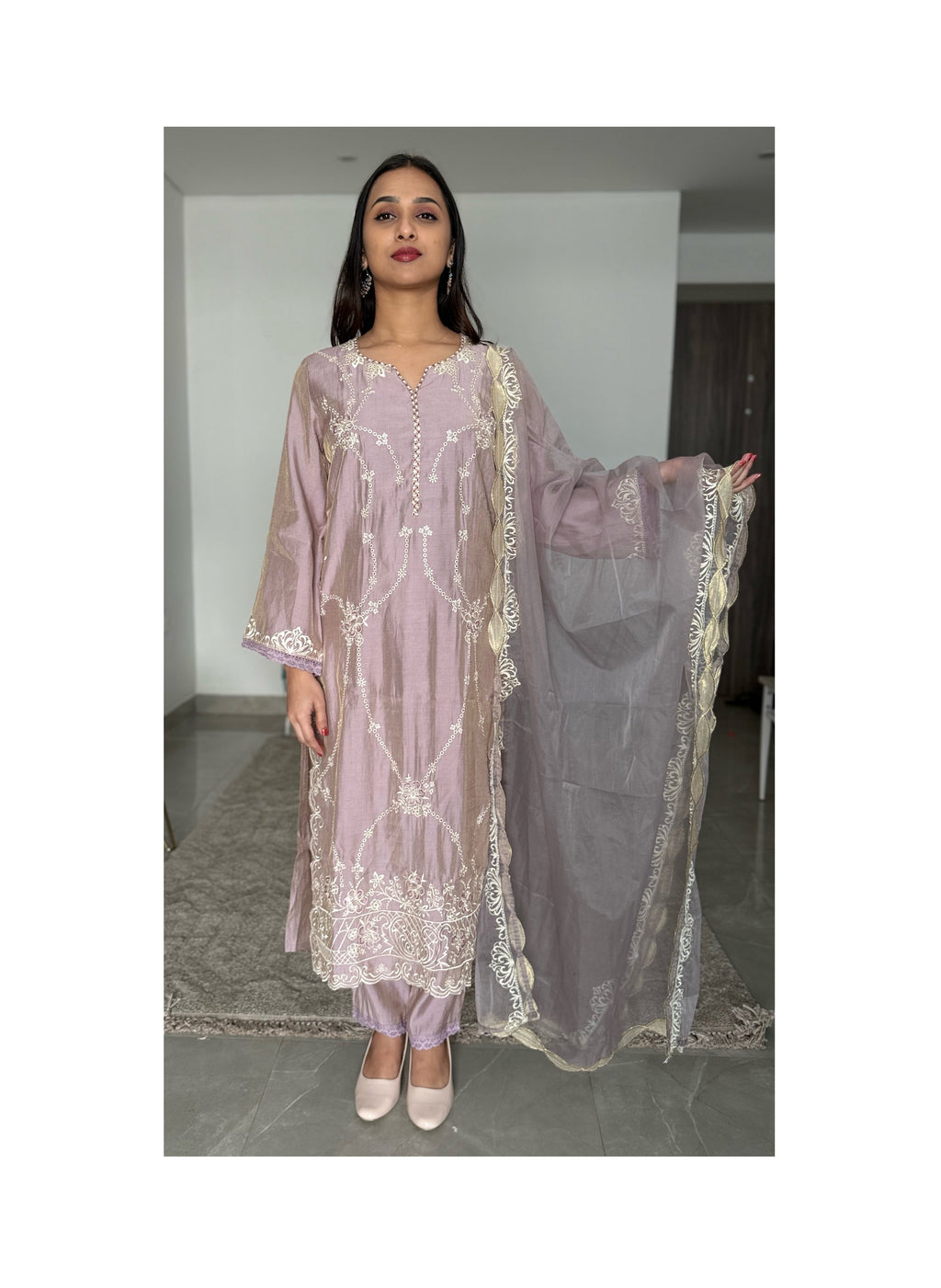 Haneen shimmer silk suit