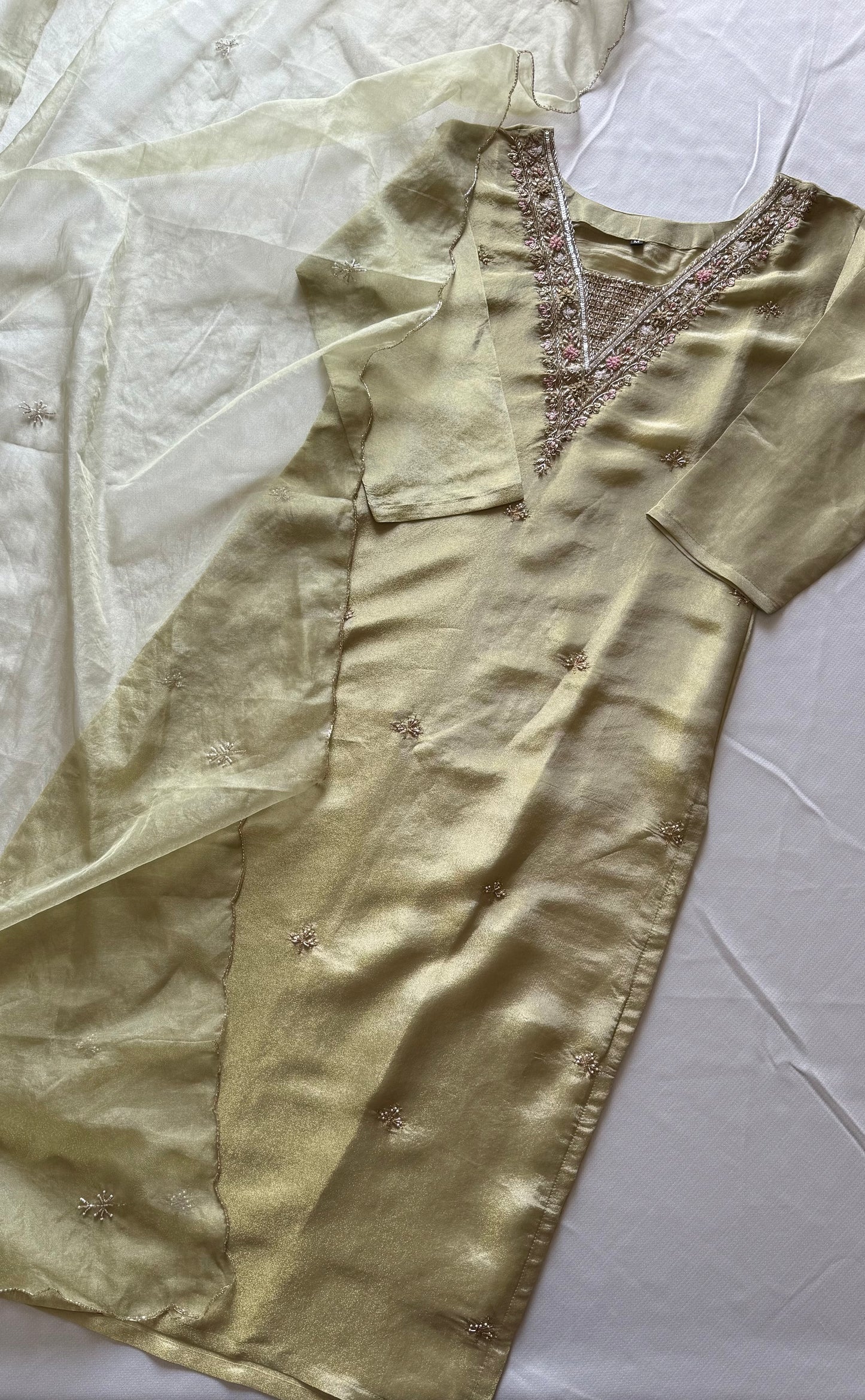 Shimmer tissue set