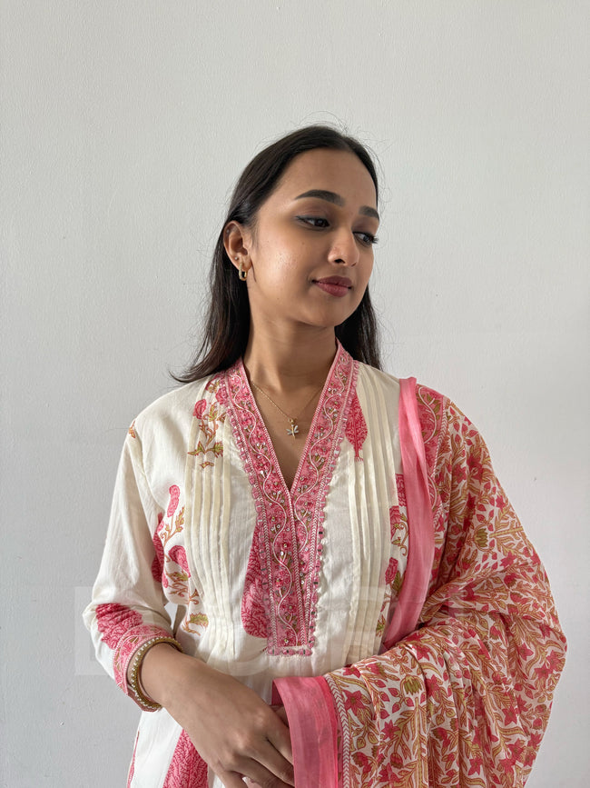 Sitara cotton suit Main Image