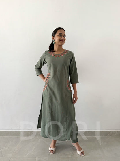 Advika pant set