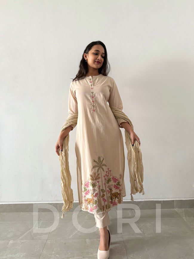 Ikkai cotton suit Hover Image