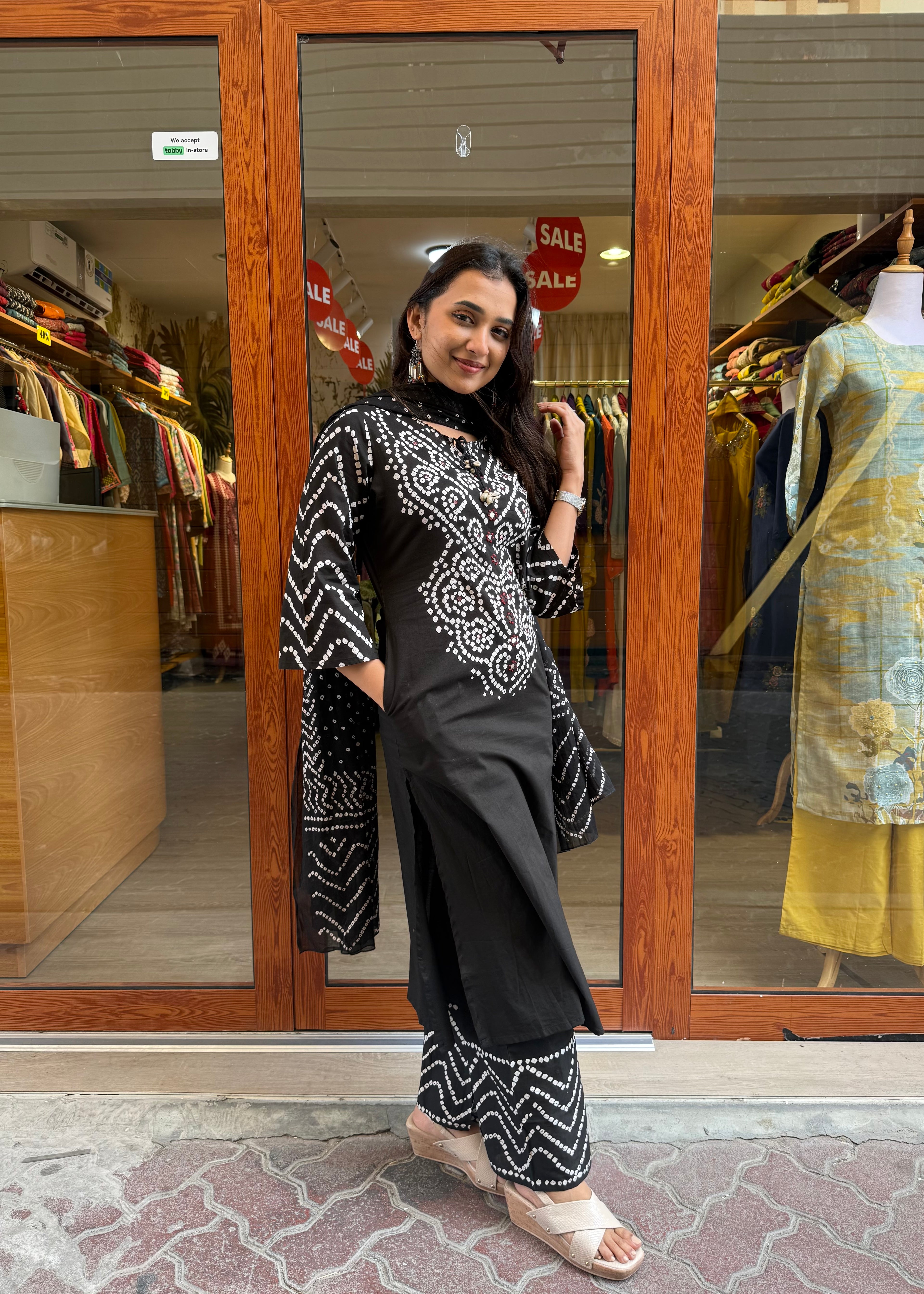 Bandhej suit set
