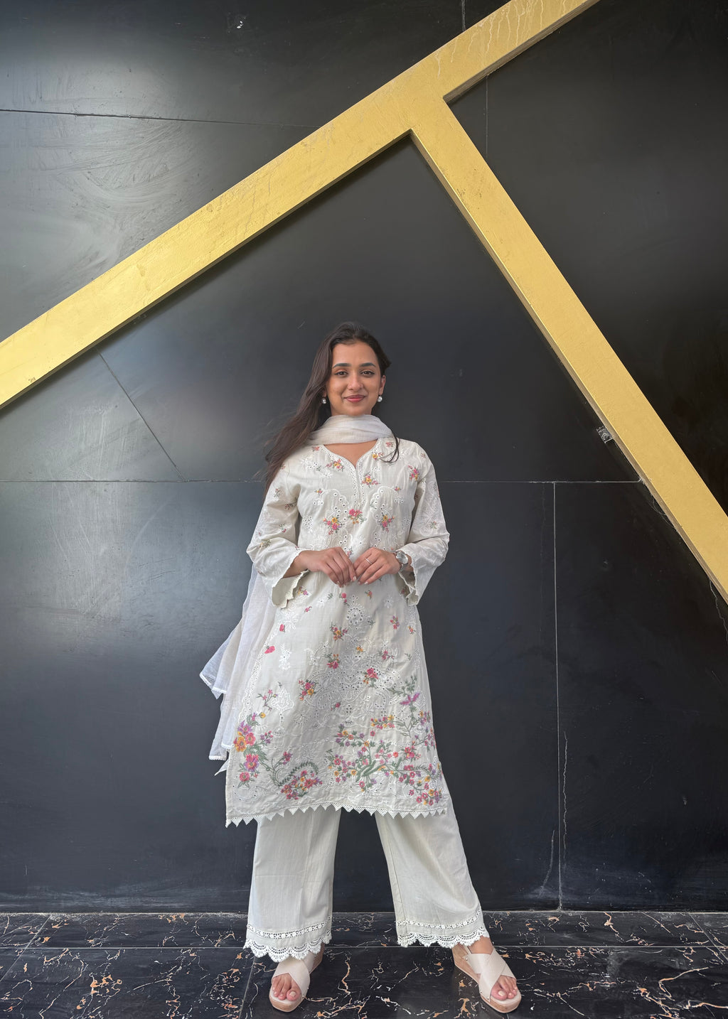 Embroidered suit set