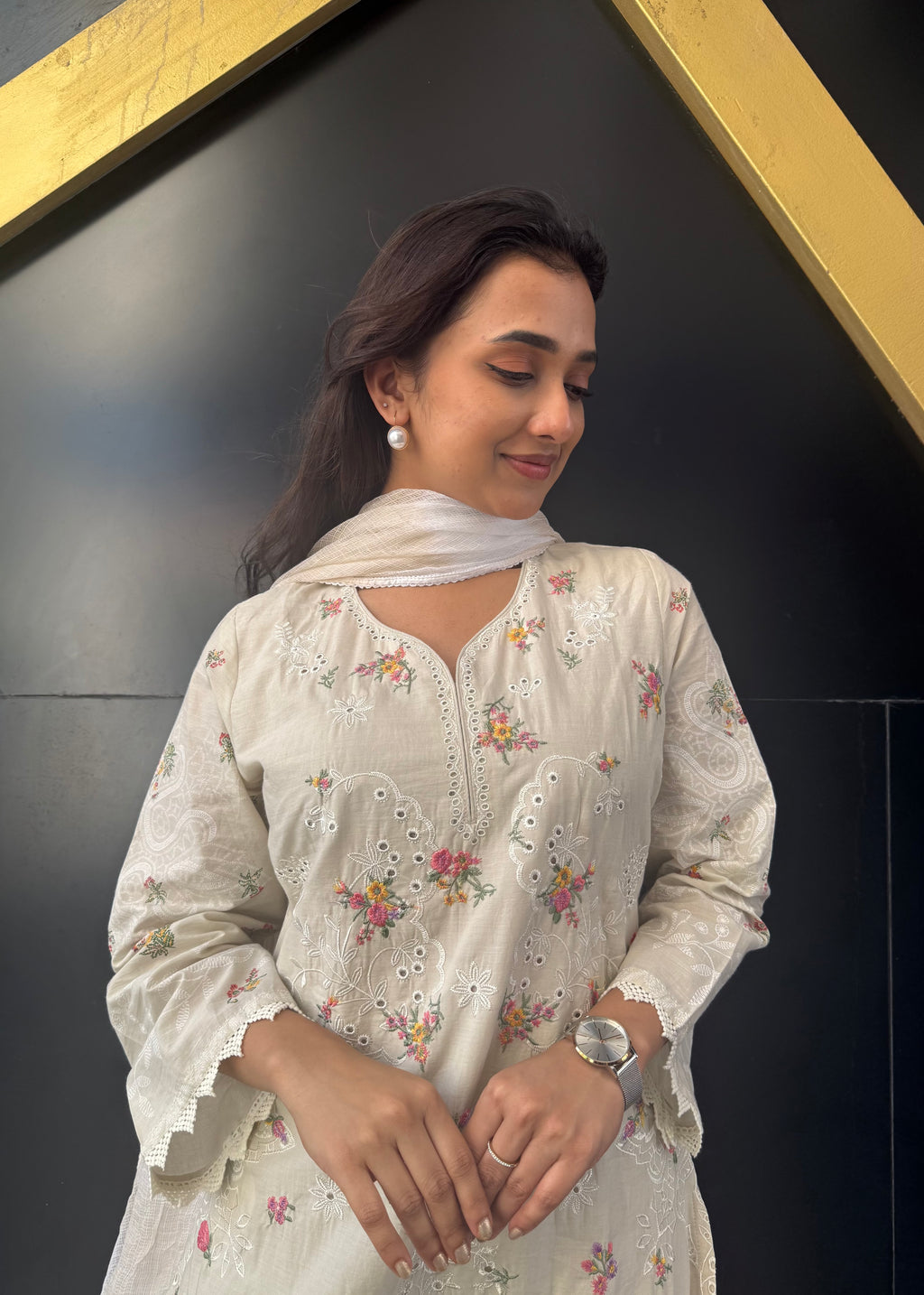 Embroidered suit set