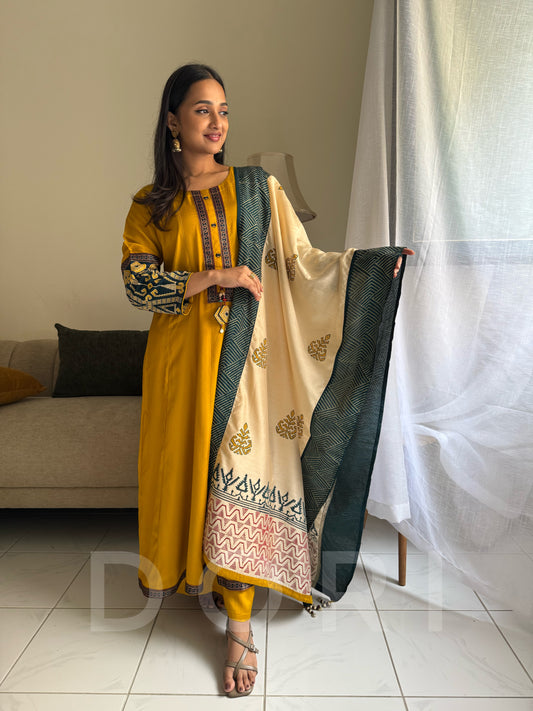 Ruhani suit set