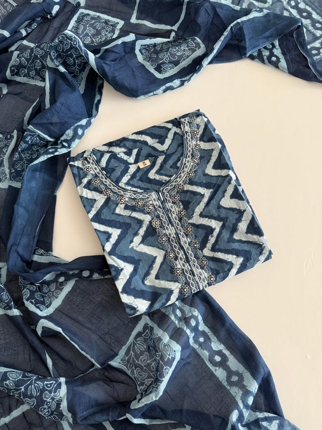 Maya suit set Hover Image