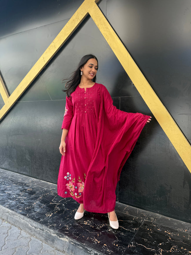 Sana suit set Hover Image